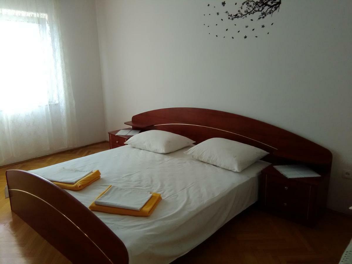Apartments Mare Croatia Сень Экстерьер фото