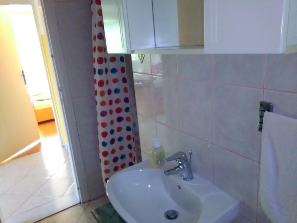 Apartments Mare Croatia Сень Экстерьер фото
